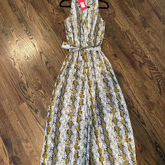 Evereve Peyton Jensen Lisa Snakeskin Jumpsuit. Never Worn Tags Attached - Picture 2 of 8